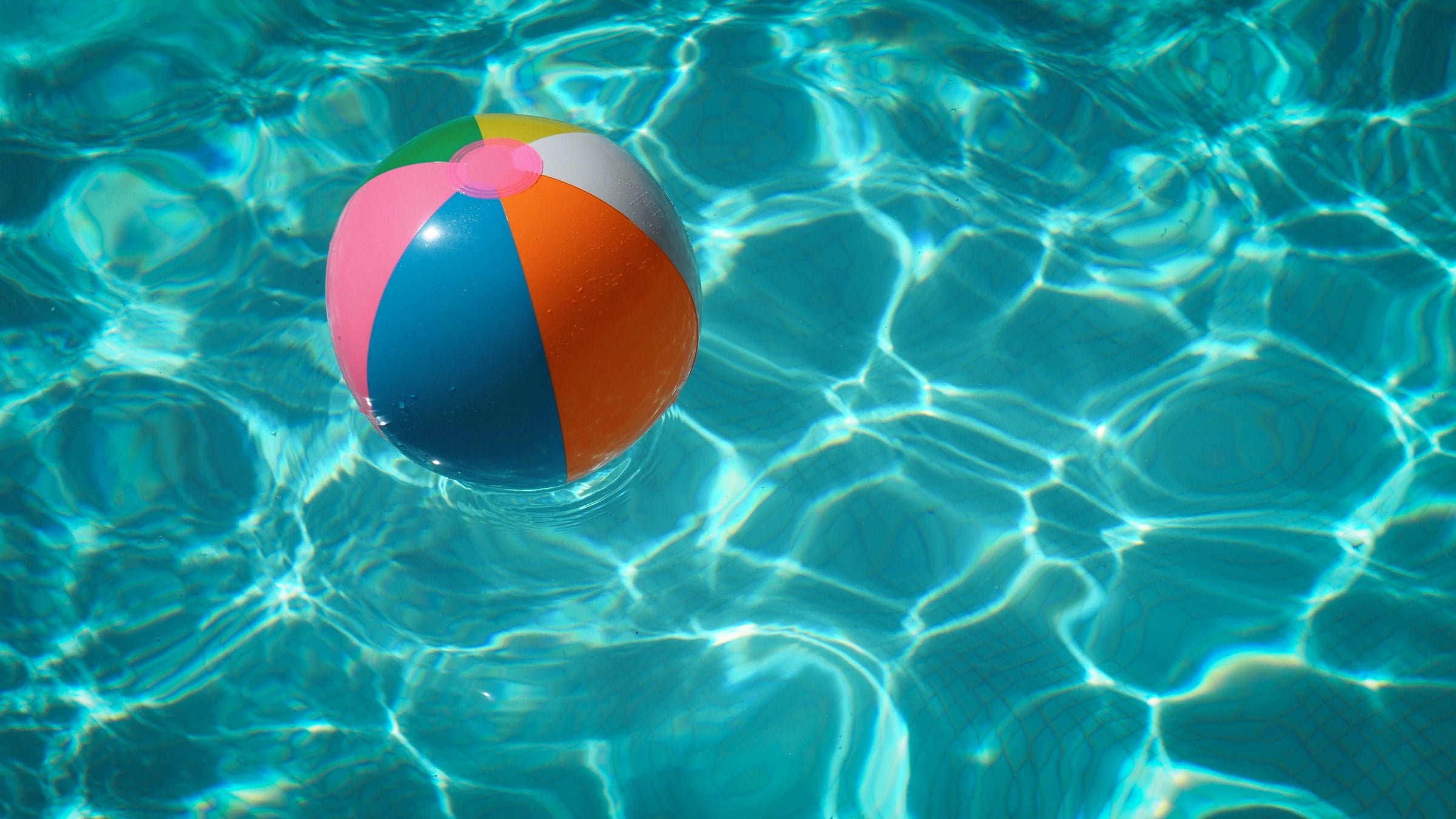 9 summer holiday essentials!