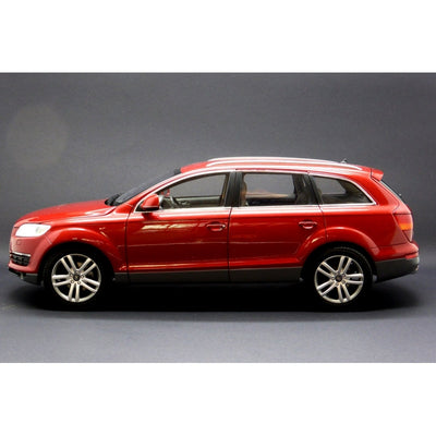 Audi Q7 1:18
