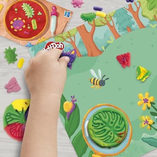 Play-Doh Light & Look Microscope Playset with 5 Tubs of Play-Doh
