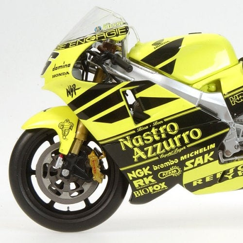 Honda Nsr 500 - Valentino Rossi - Pre-Season Testbike 2001 1:12