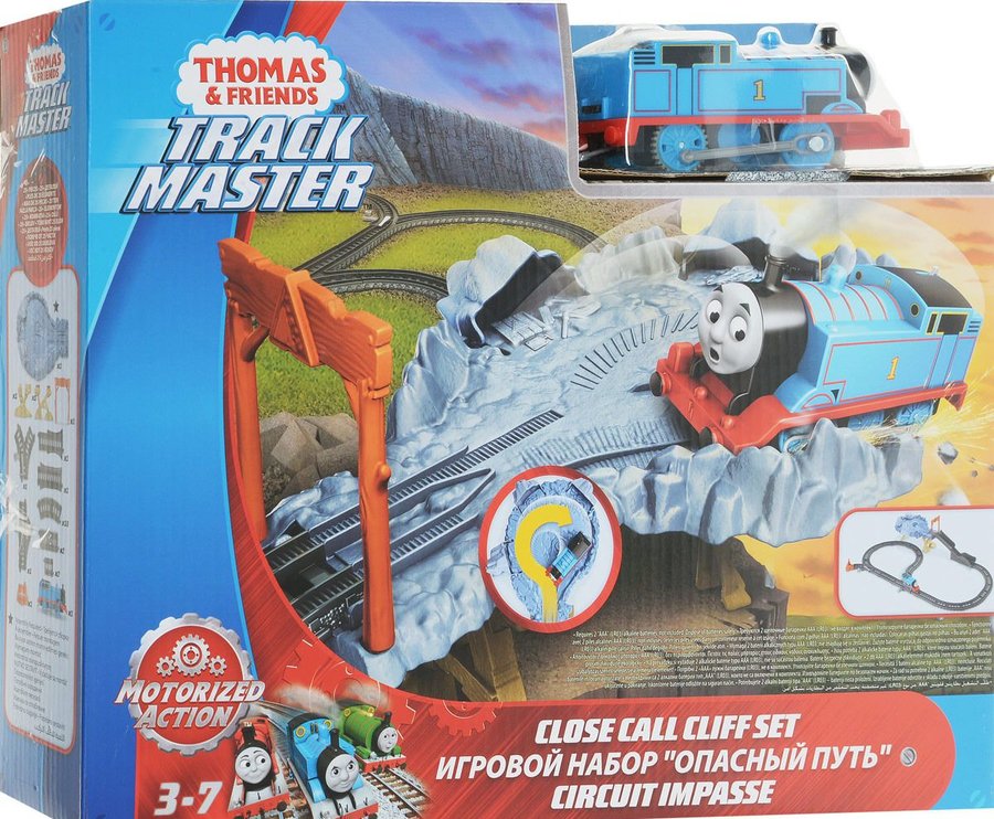 Thomas Close Call Cliff Set