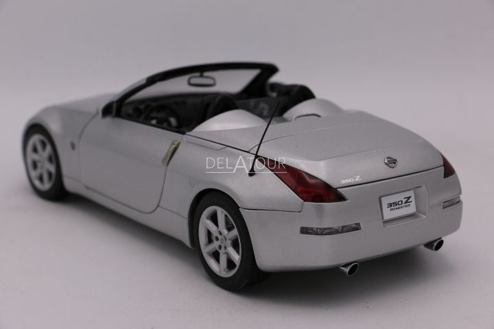 Nissan 350 Z Roadster 1:18