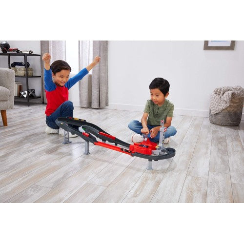 Hot Wheels Racing Formula 1 Sprint Race Circuit Track Set with 3 Die-Cast Toy Cars