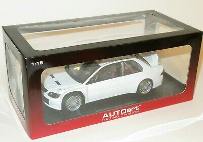Mitsubishi Lancer Wrc05 Plain Body Version 1:18